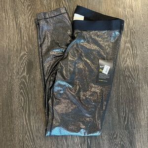 Eye-catching Nike Pro leggings!